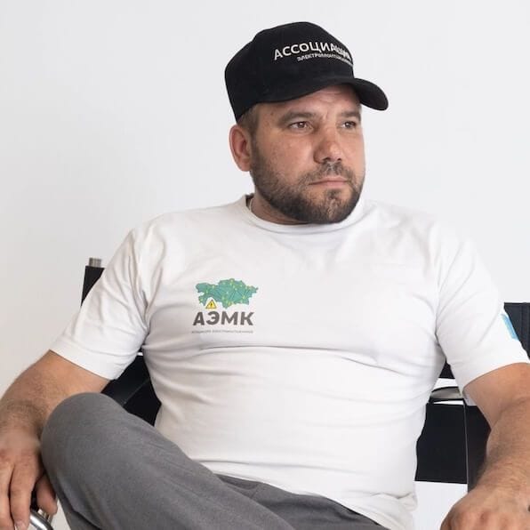 ДЕНИС УВЫХМИН